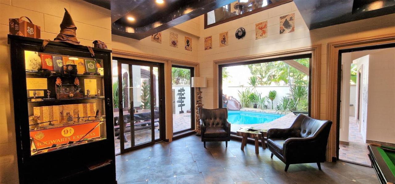 Potterland Luxury Pool Villa Pattaya Walking Street 6 Bedrooms Extérieur photo