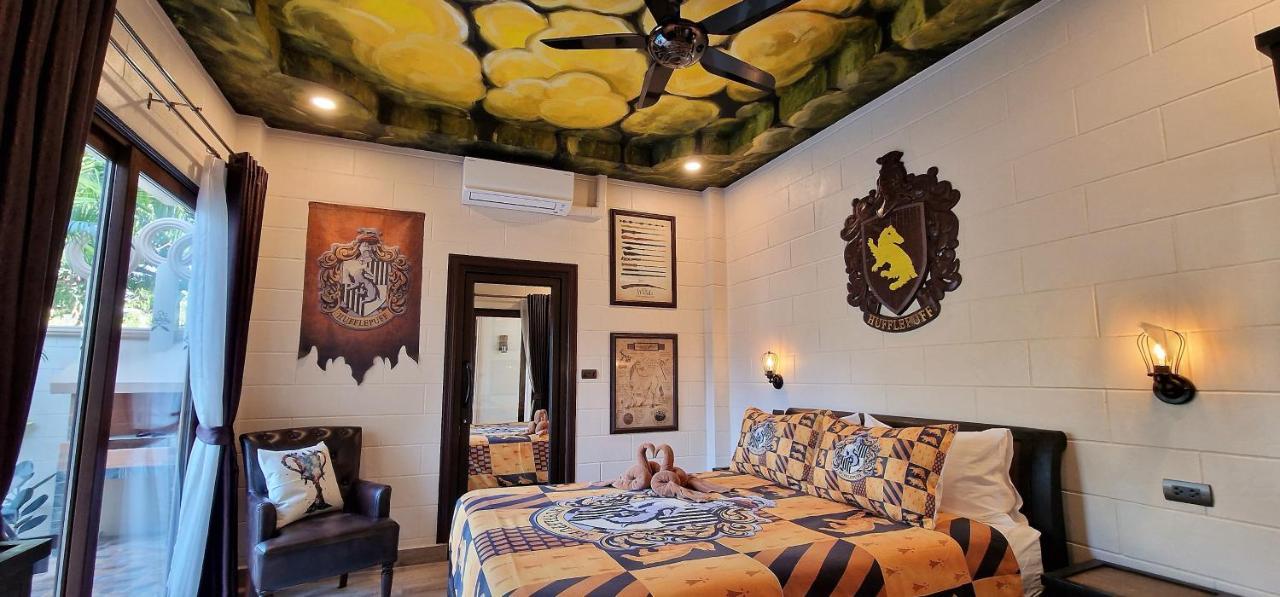 Potterland Luxury Pool Villa Pattaya Walking Street 6 Bedrooms Extérieur photo
