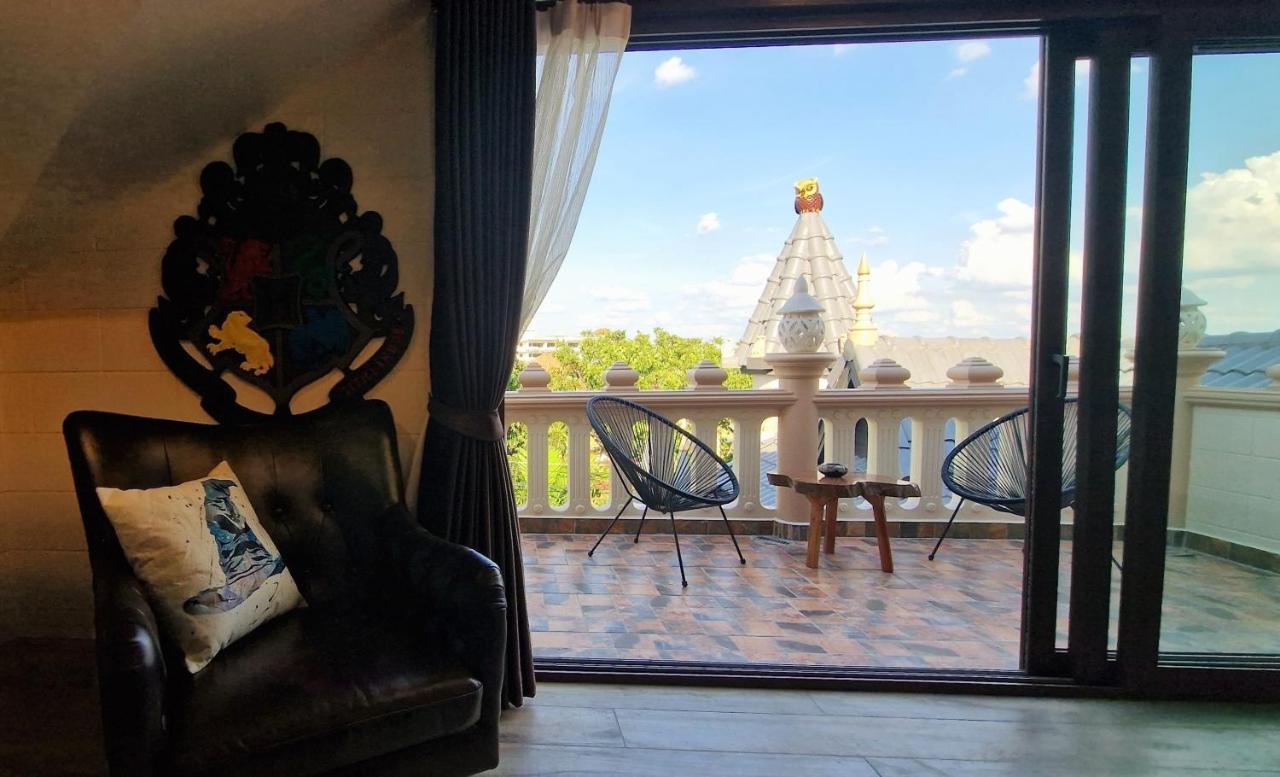 Potterland Luxury Pool Villa Pattaya Walking Street 6 Bedrooms Extérieur photo