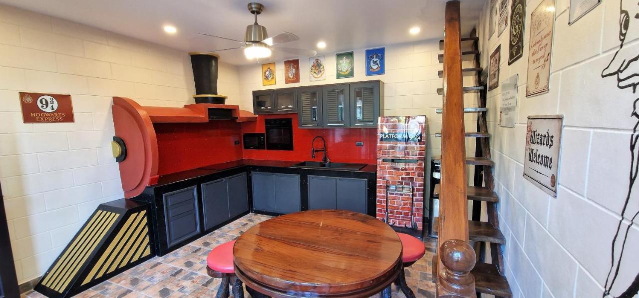 Potterland Luxury Pool Villa Pattaya Walking Street 6 Bedrooms Extérieur photo