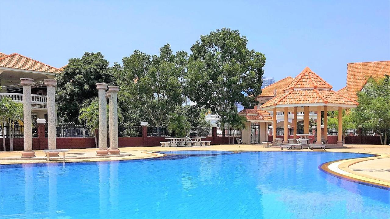 Potterland Luxury Pool Villa Pattaya Walking Street 6 Bedrooms Extérieur photo